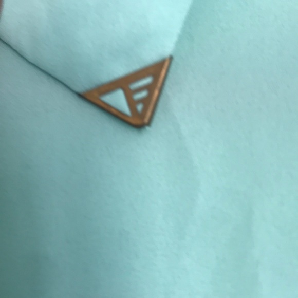 Beautiful Mint Blouse with Gold Pops - Picture 5 of 11